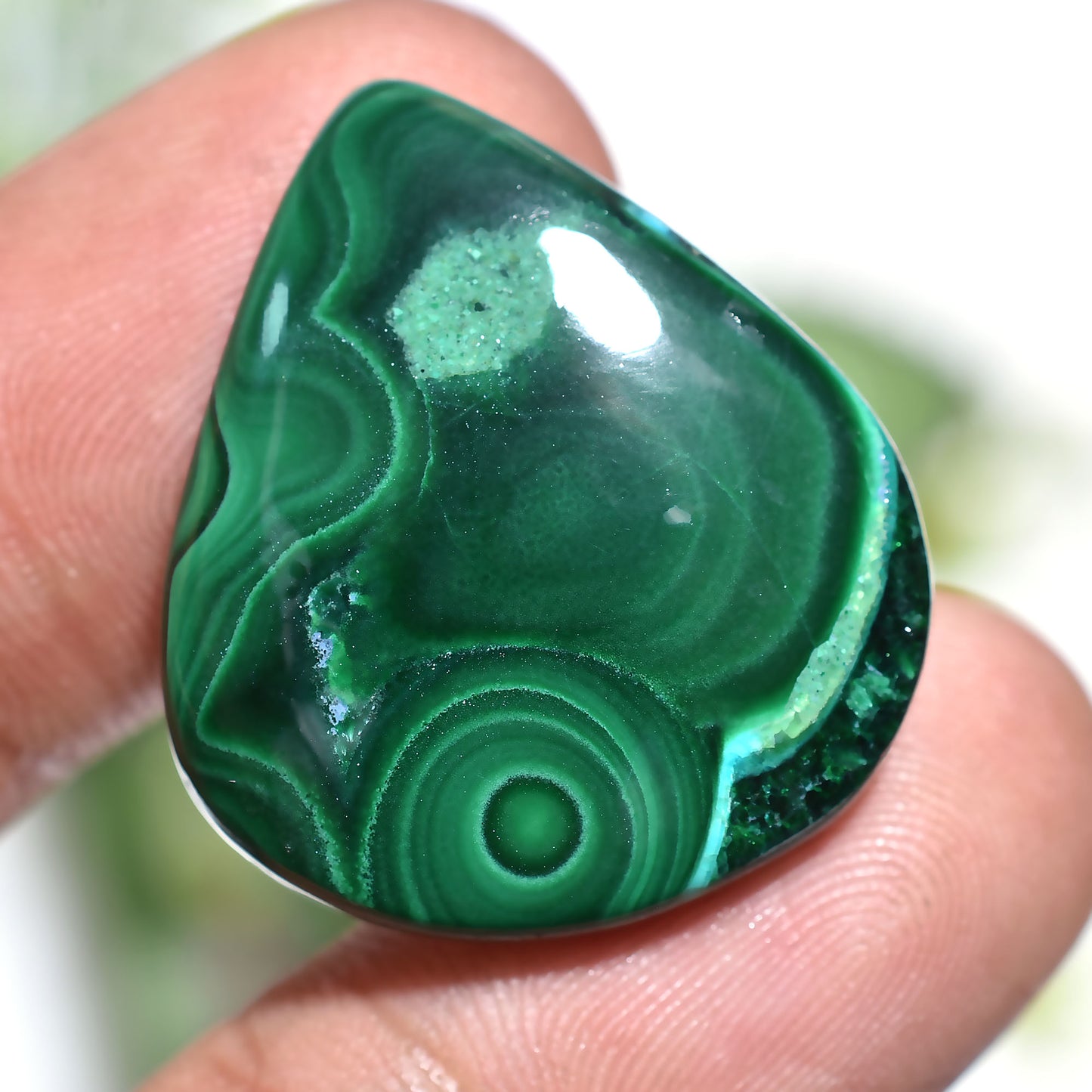 Pear Shape Malachite Cabochon – Smooth Green Healing Crystal (23x26x3mm,/34ct)
