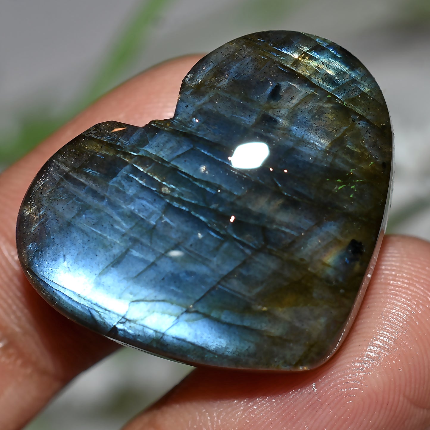 Buy Natural Labradorite Heart Cabochon – Flashy Blue Gemstone for Jewelry & Healing (22x28x4mm,/50ct)