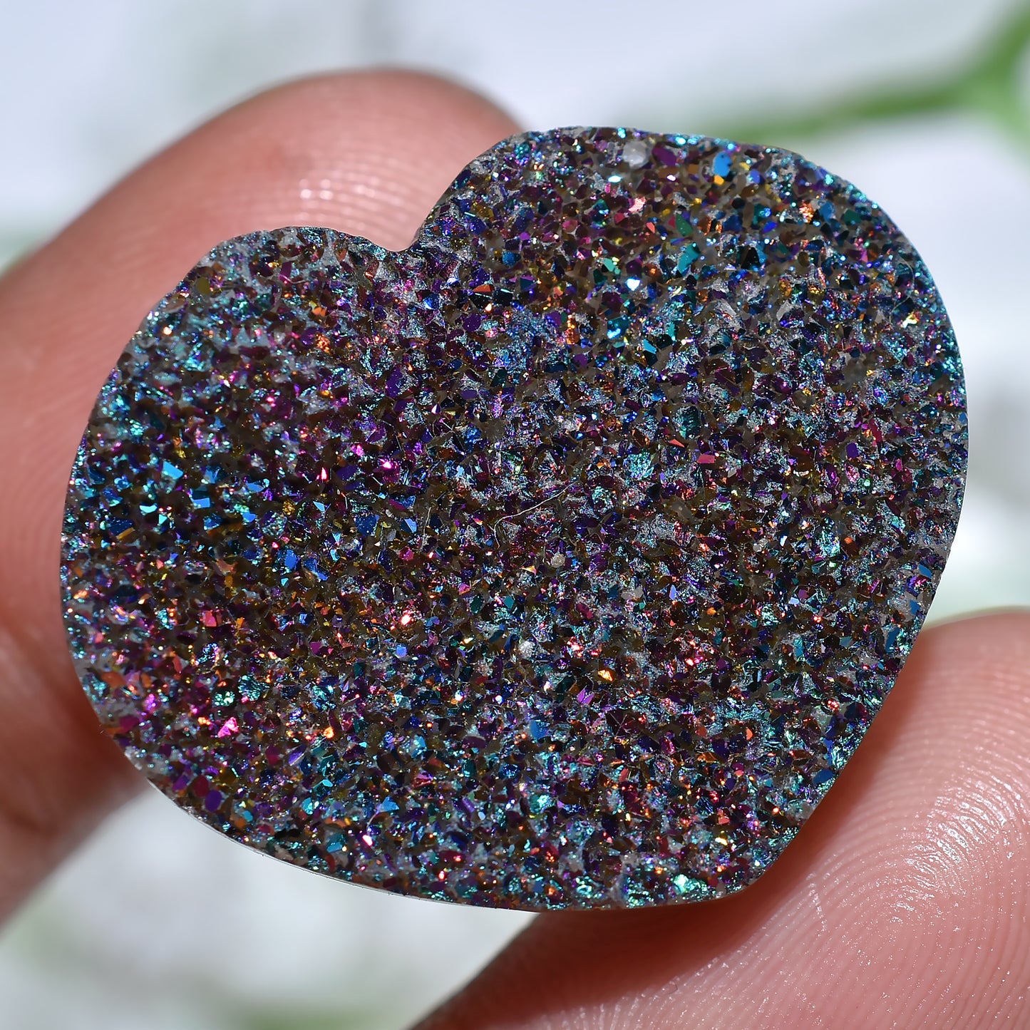 Rainbow Titanium Druzy Heart – Sparkling Crystal Gemstone for Jewelry (23x30x6mm,/38ct)
