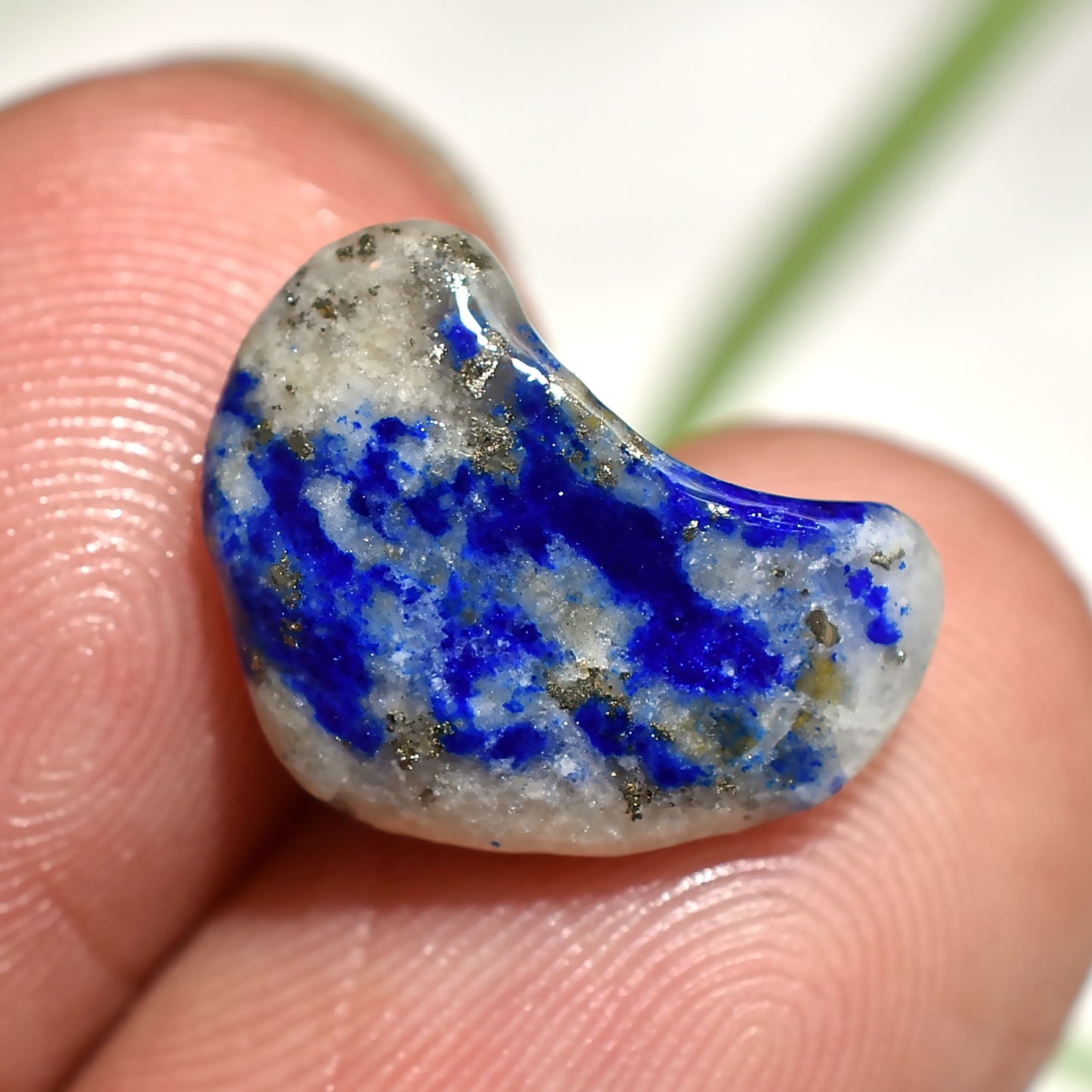 Half Moon Lapis Lazuli Carved Loose Natural Cabochon (7x14x2mm,/4ct)