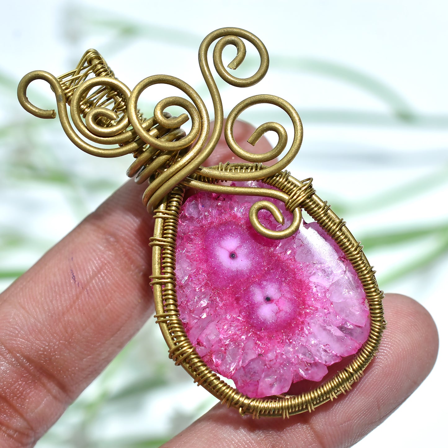 Bold Solar Quartz Pendant – Wire Wrapped Statement Gemstone Jewelry(30x55x10mm,/92ct)