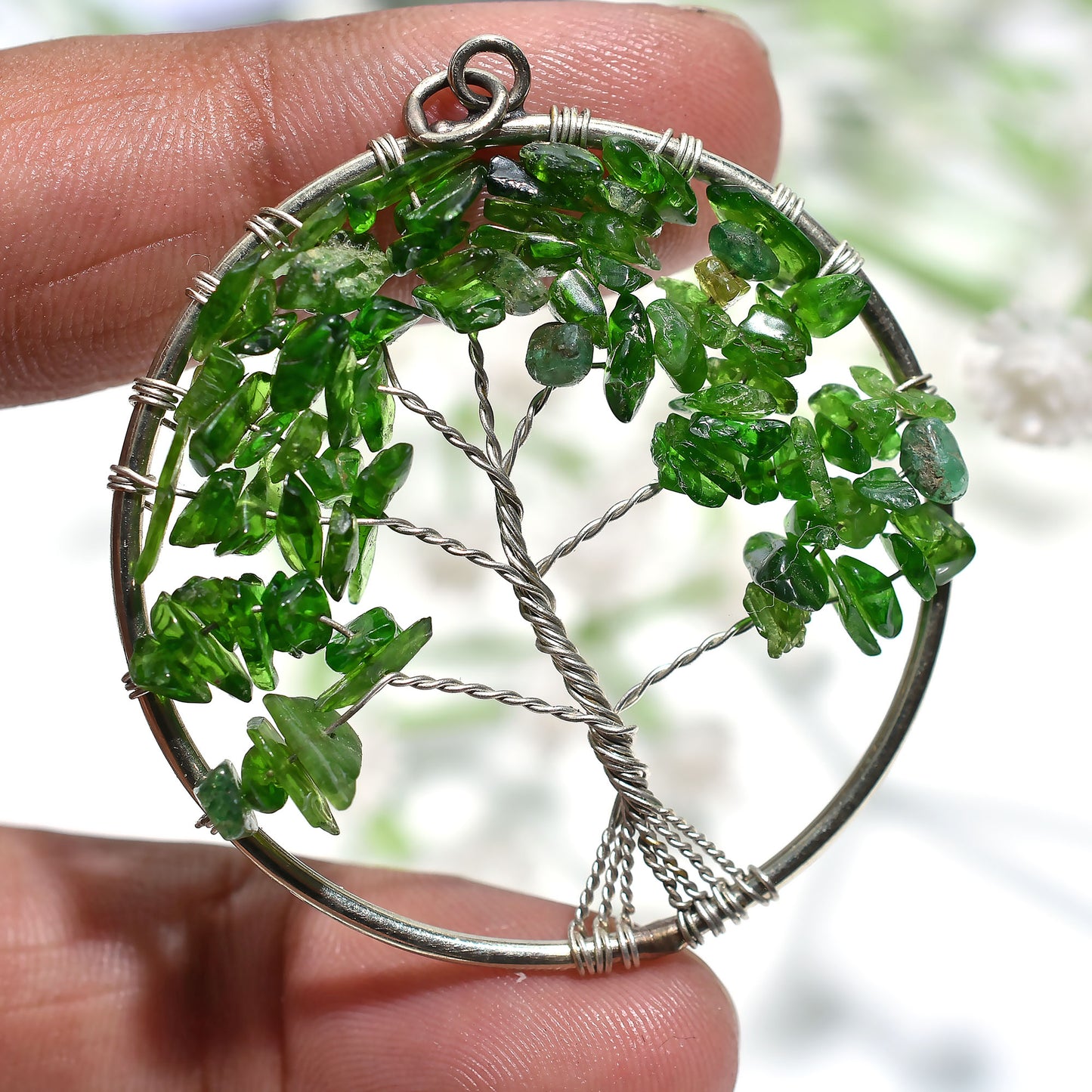 Green Peridot Pendant – Elegant Healing Stone Necklace for Abundance (41x50x5mm,/40ct)