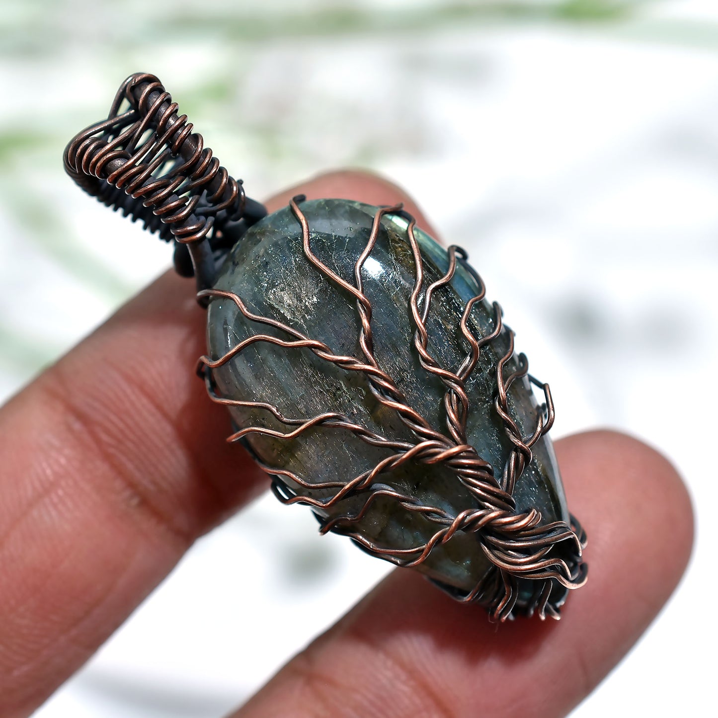 Mystic Labradorite Pendant – Vintage Copper Wrapped Healing Wholesale Gemstone (17x45x10mm,/52ct)