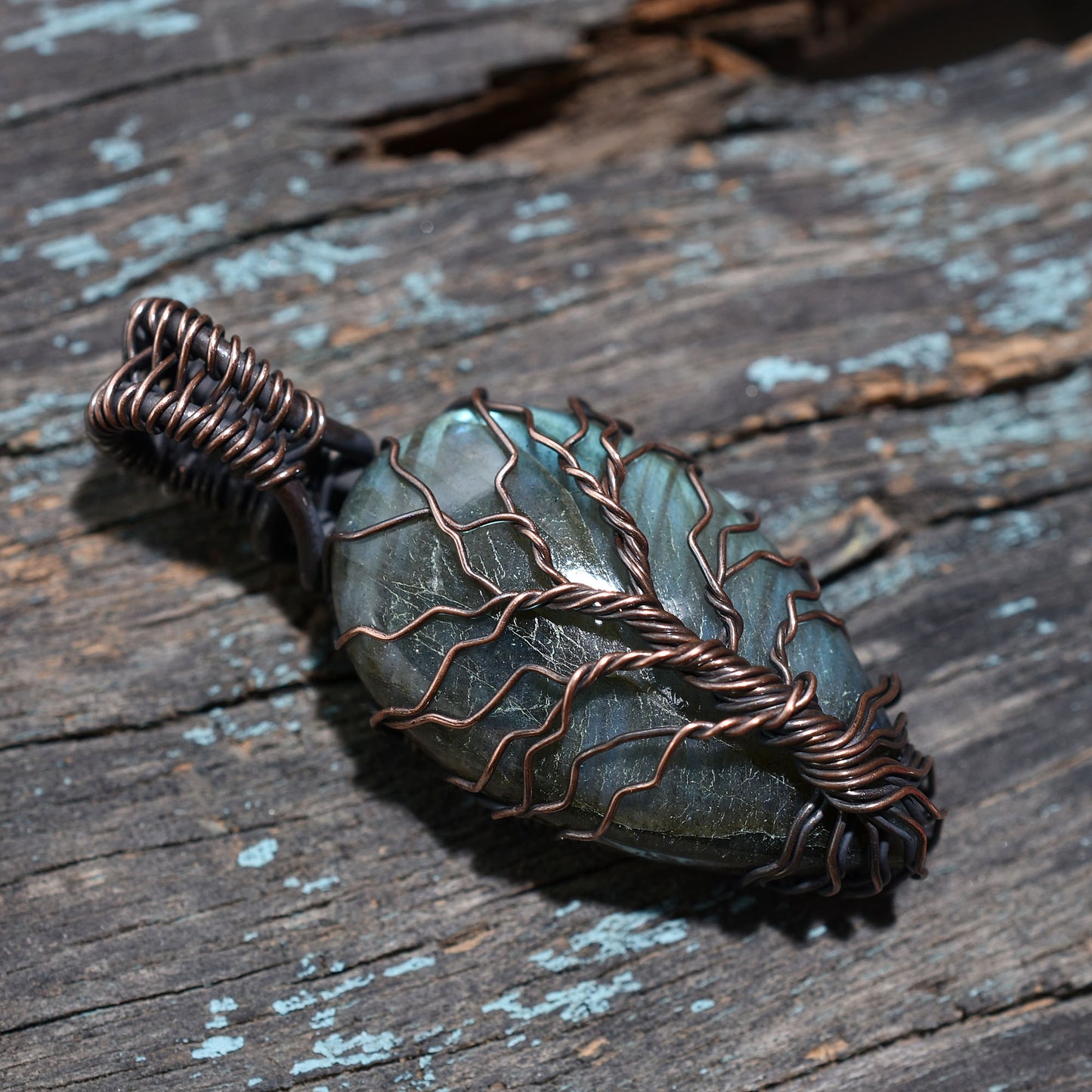 Protective Labradorite Stone Pendant – Wholesale Wire Wrapped Oxidized Copper Necklace