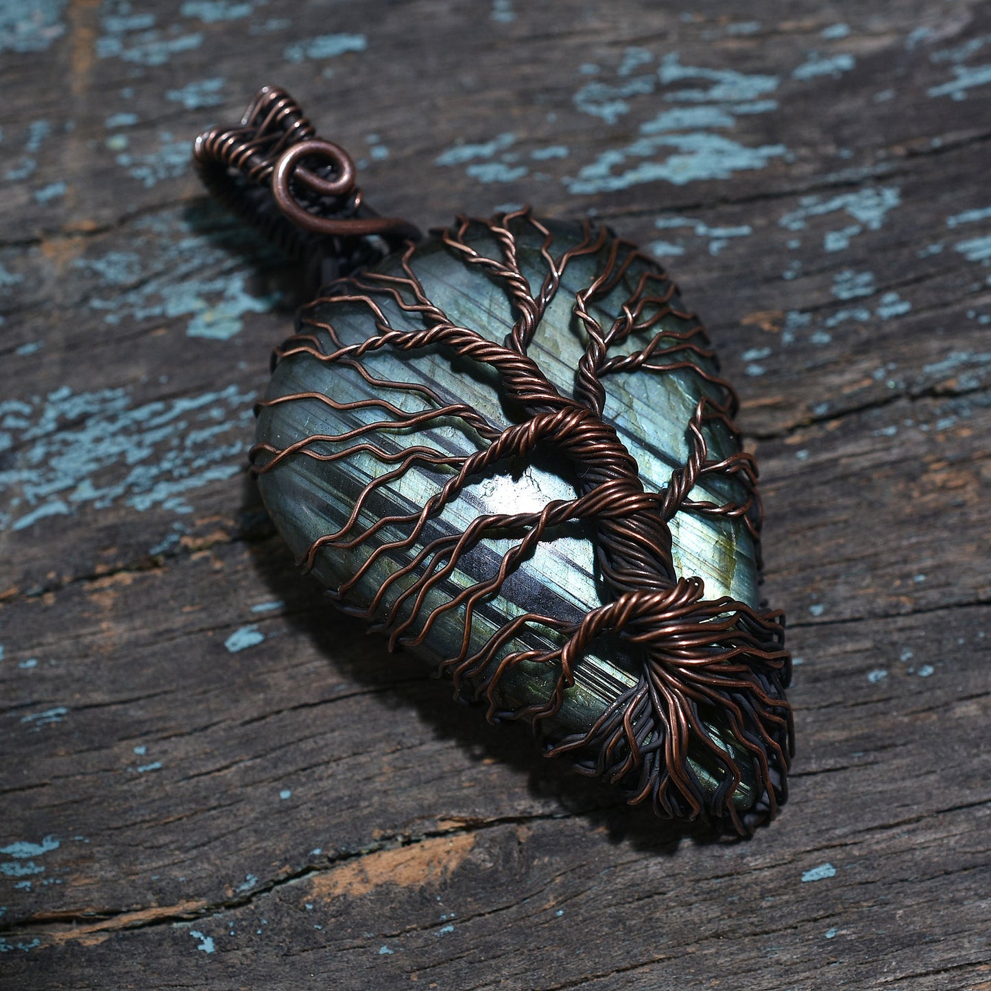Handmade Oxidise Labradorite Necklace – Copper Wire Wrapped Wholesale Gemstone