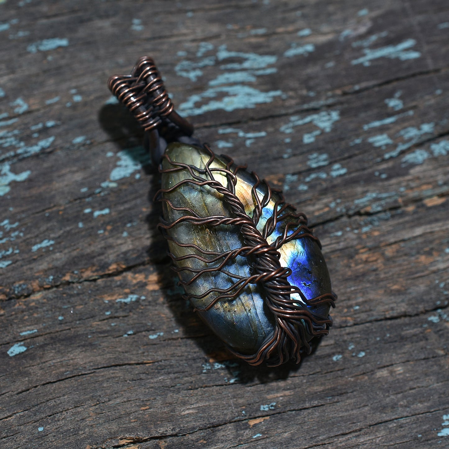 Rustic Labradorite Pendant – Wholesale Copper Wire Wrapped Gemstone Jewelry