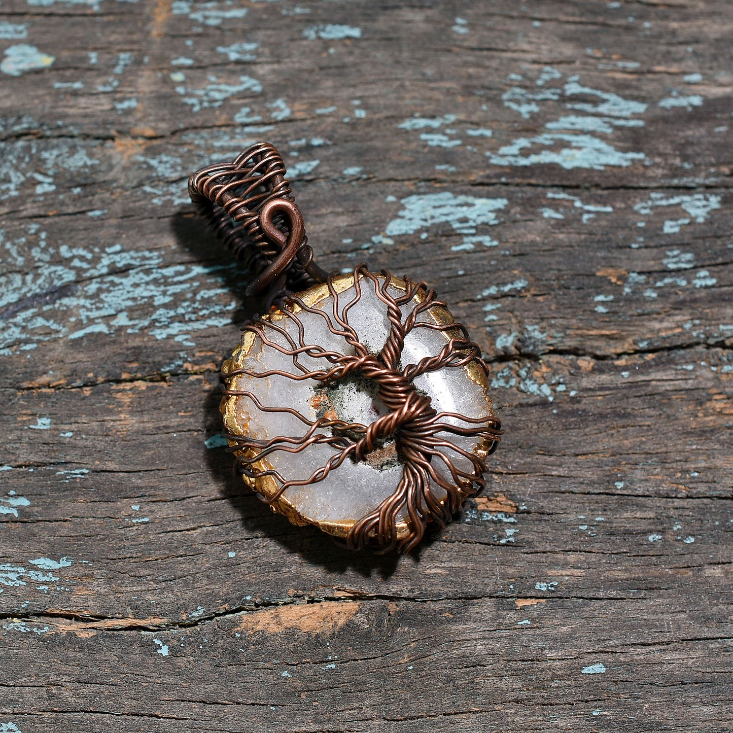 Wholesale Solar Quartz Stone Pendant – Gold Electroplated & Copper Wire Wrapped Jewelry (Copy)