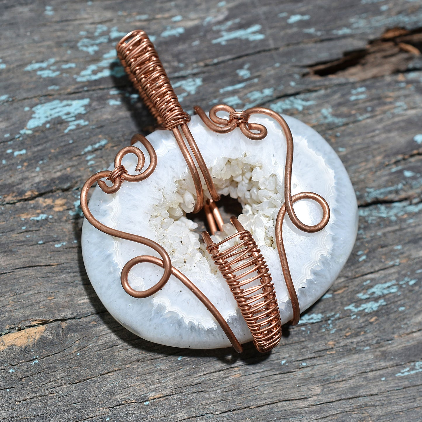White Window Druzy Statement Stone Pendant – Large Natural Sparkling Crystal Wholesale Jewelry