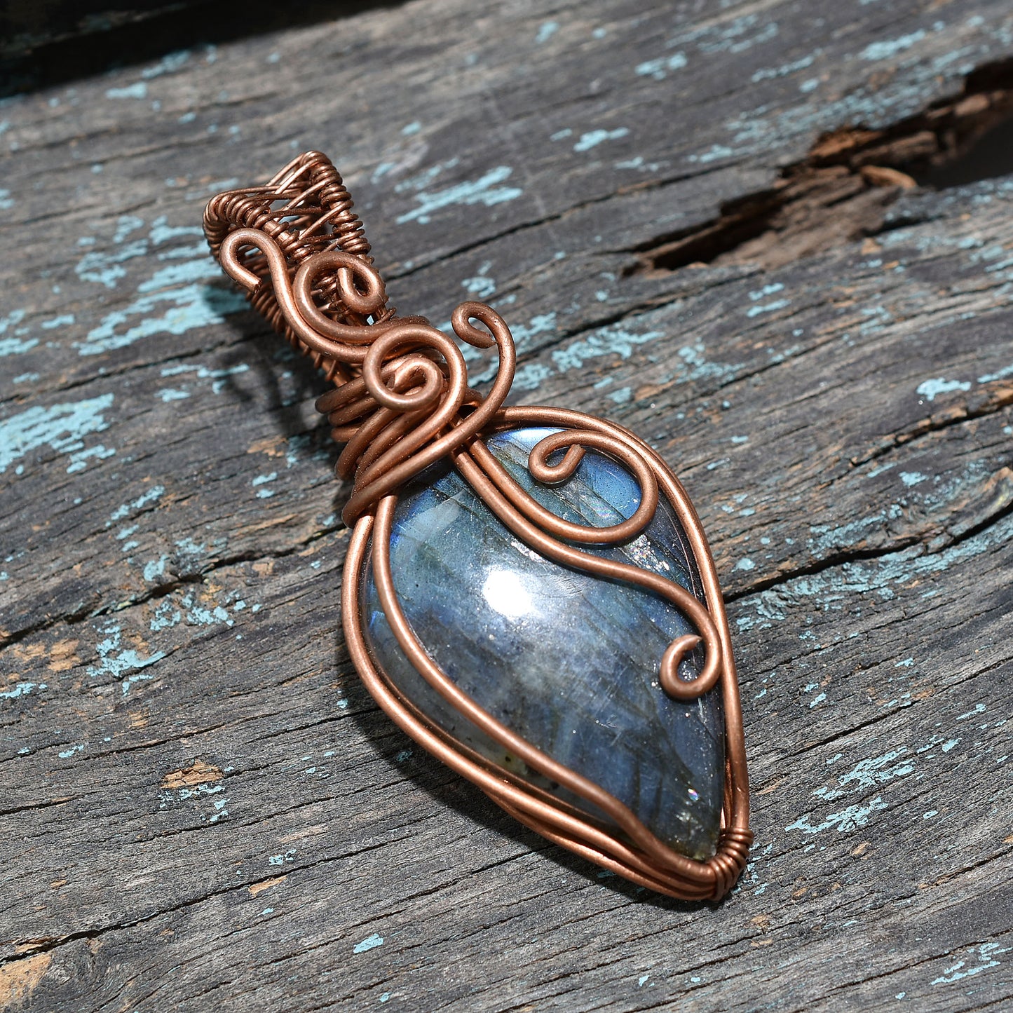 Stunning Flashy Labradorite Pendant – Handmade Copper Wire Wrapped Wholesale Gemstone Artisan Jewelry
