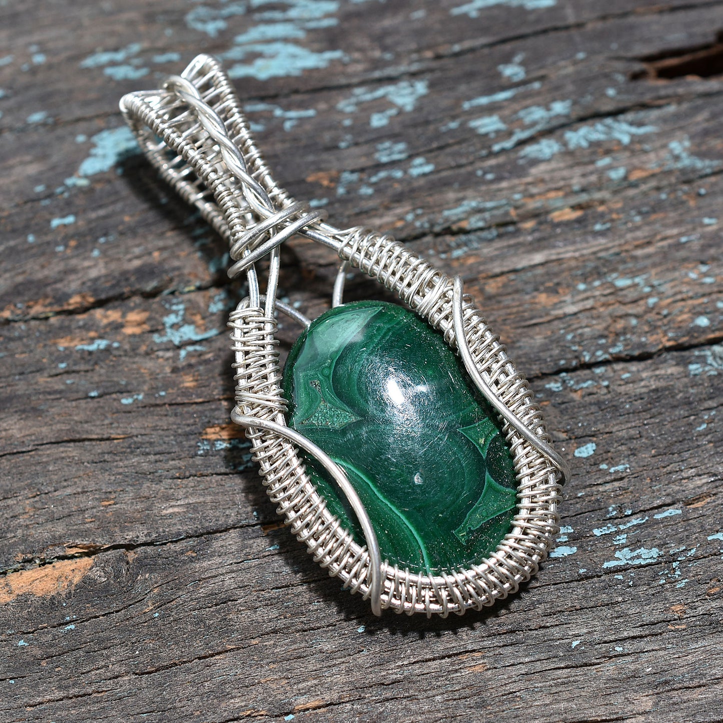 Stunning Malachite Silver Wire Wrapped Gemstone Pendant – Wholesale Artisan Handcrafted Design Jewelry