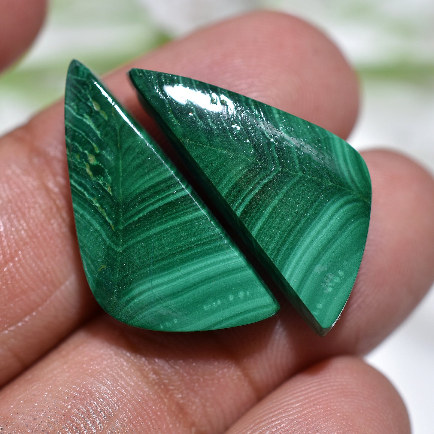 Forest Waves Malachite Pair – Handcrafted Natural Green Wholesale Gemstones Set