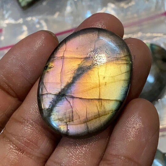 Fire Flashy Labradorite Cabochon - Wholesale Oval Smooth Flatback Gemstone for Jewelry & Pendants