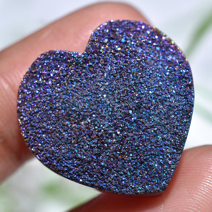 Iridescent Druzy Heart Crystal – Unique Sparkling Stone for Pendant Gifts (23x25x4mm,/32ct)