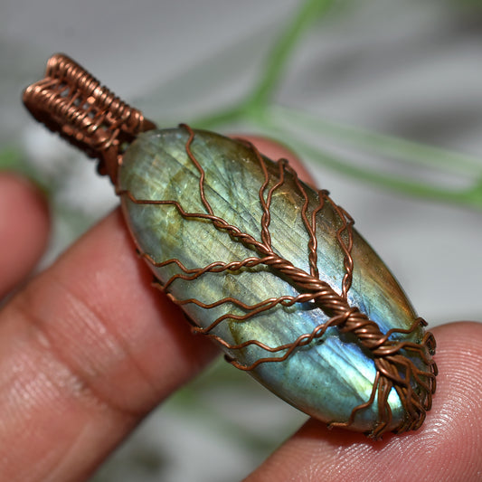 Natural Flashy Labradorite Gemstone – Copper Wire Wrapped Handmade Necklace(16x45x8mm,/45ct)
