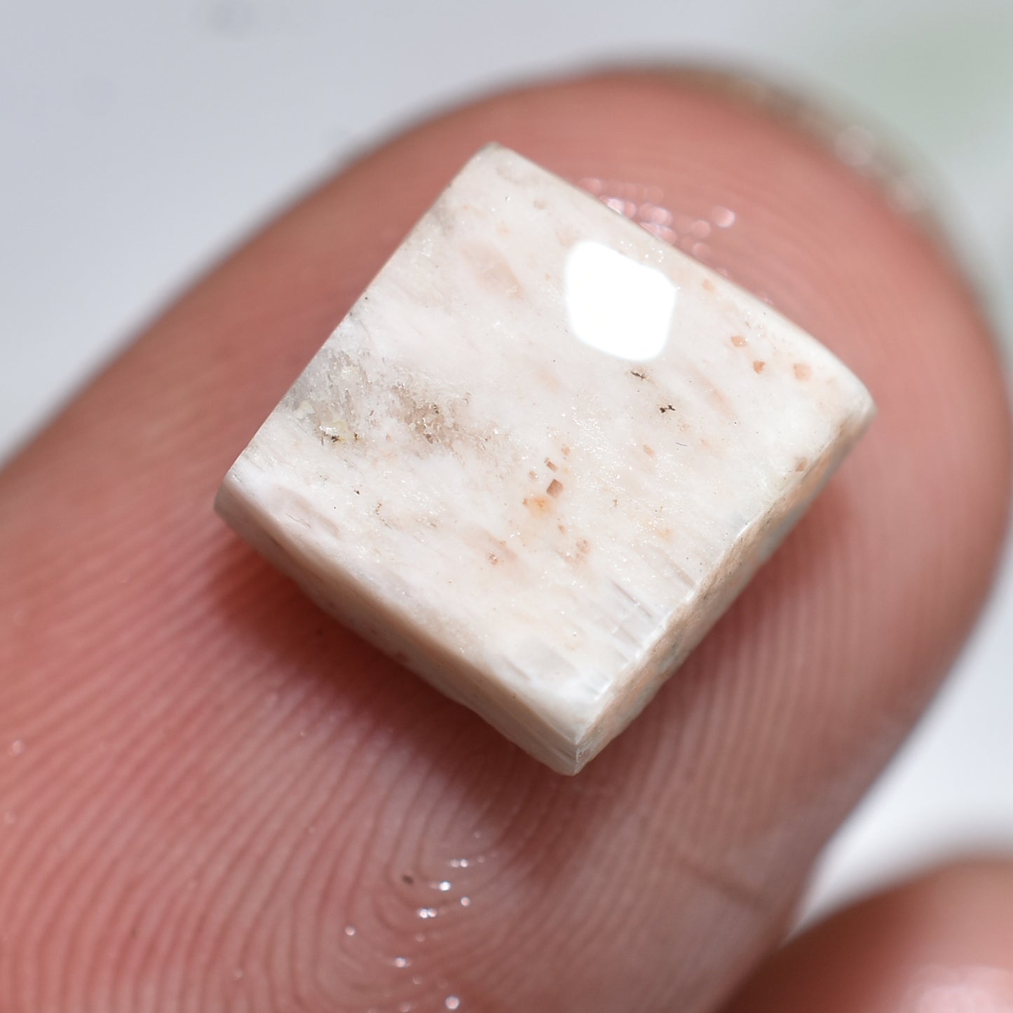 Natural Scolecite Cabochon, Square Shaped Smooth Gemstone (7x7x2mm,/1ct)