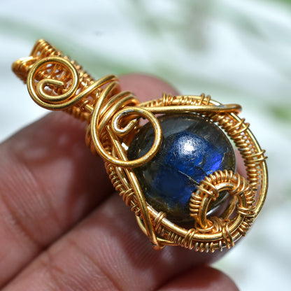 Trending Labradorite Golden Wire Wrapped Pendant  Round Flashy Stone Necklace Jewelry (10x35x7mm,/31ct)