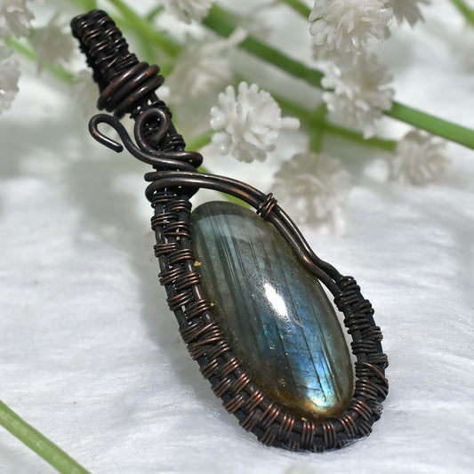 Flashing Blue Labradorite Gemstone Pendant – Artisan Wire Wrapped Jewelry( 20x57x5mm,/46ct)
