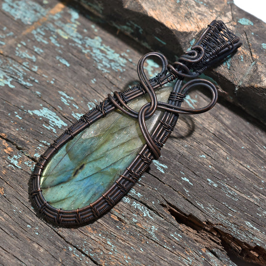 Attractive Labradorite Pendant – Oxidise Copper Wire Wrapped Stone Jewelry (28x81x6mm,/99ct)