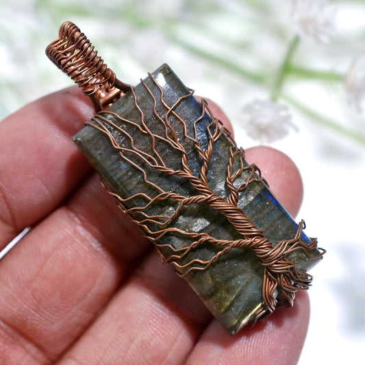 Fire Flashy Labradorite Pendant – Copper Wire Wrapped Stone Jewelry (17x50x8mm,/74ct)