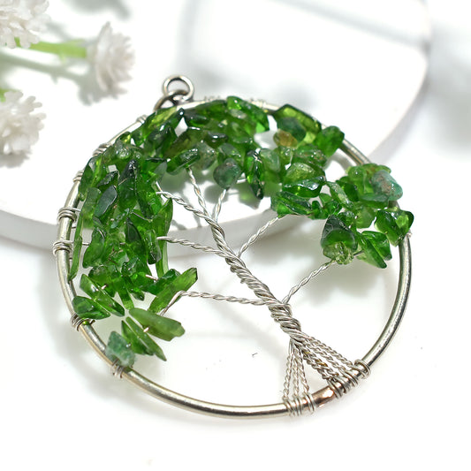 Green Peridot Pendant – Elegant Healing Stone Necklace for Abundance (41x50x5mm,/40ct)