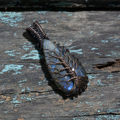 Elegant Copper Wire Wrapped Labradorite Pendant – Wholesale Crystal Gemstone Jewelry