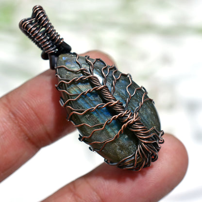Celestial Labradorite Pendant – Copper Wire Wrapped Wholesale Gemstone Jewelry