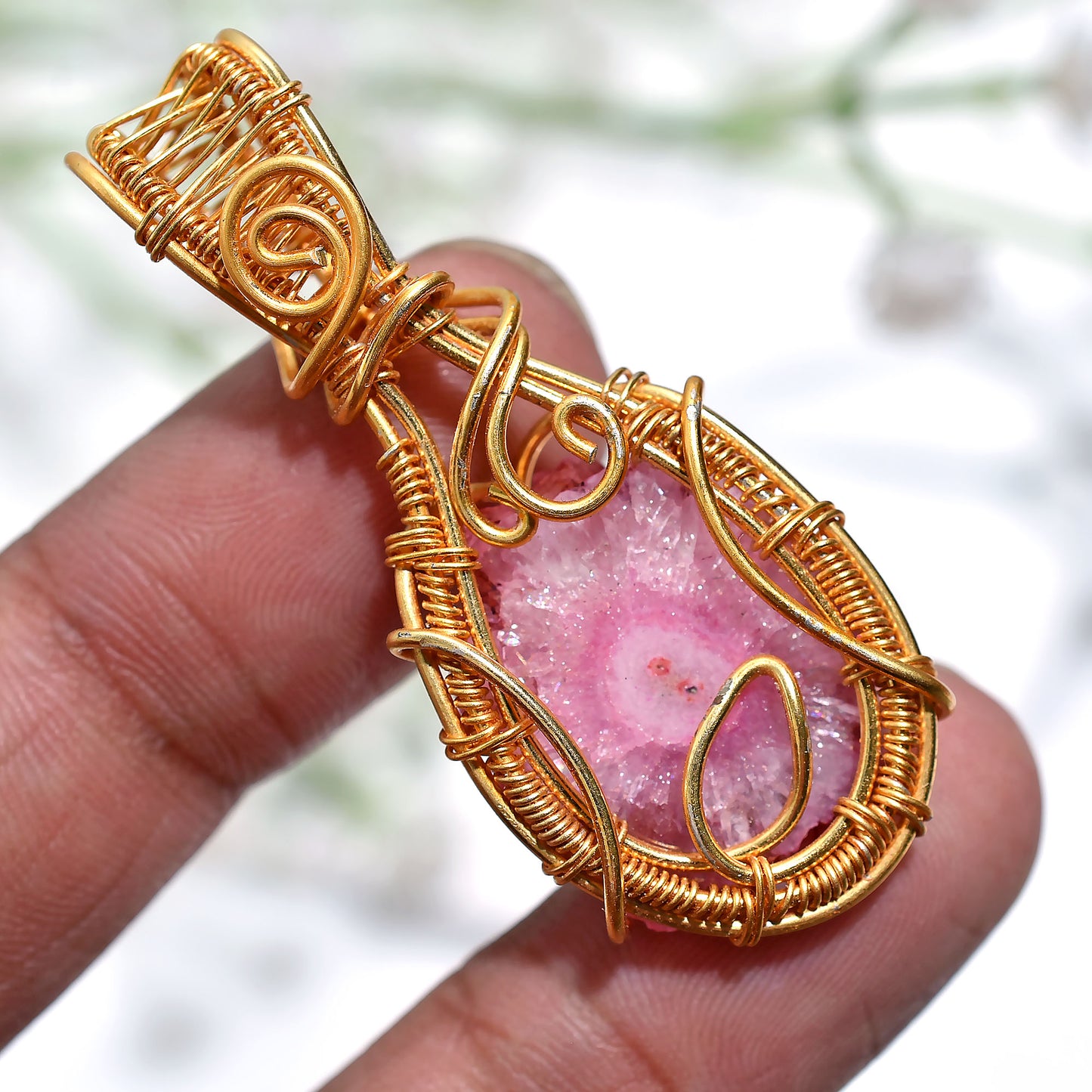 Pretty Pink Solar Quartz Pendant – Wholesale Gold Wire Wrapped Gemstone Jewellery
