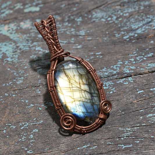 Handcrafted Labradorite Copper Wire Wrapped Gemstone Pendant – Wholesale Flashy Crystal Amulet Jewelry