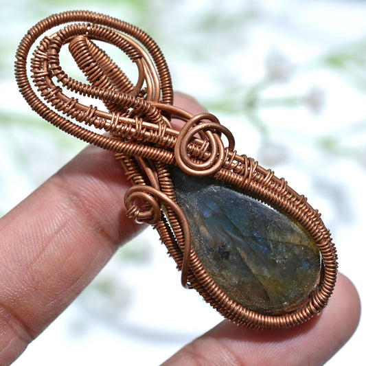 Handcrafted Labradorite Copper Wire Wrapped Pendant – Wholesale Iridescent Healing Gemstone Jewelry