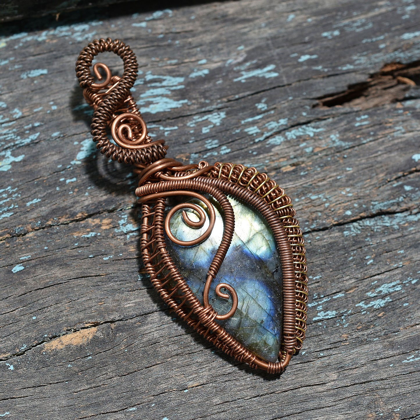 Wholesale Flashy Labradorite Pendant – Copper Wire Wrapped Natural Gemstone Jewelry