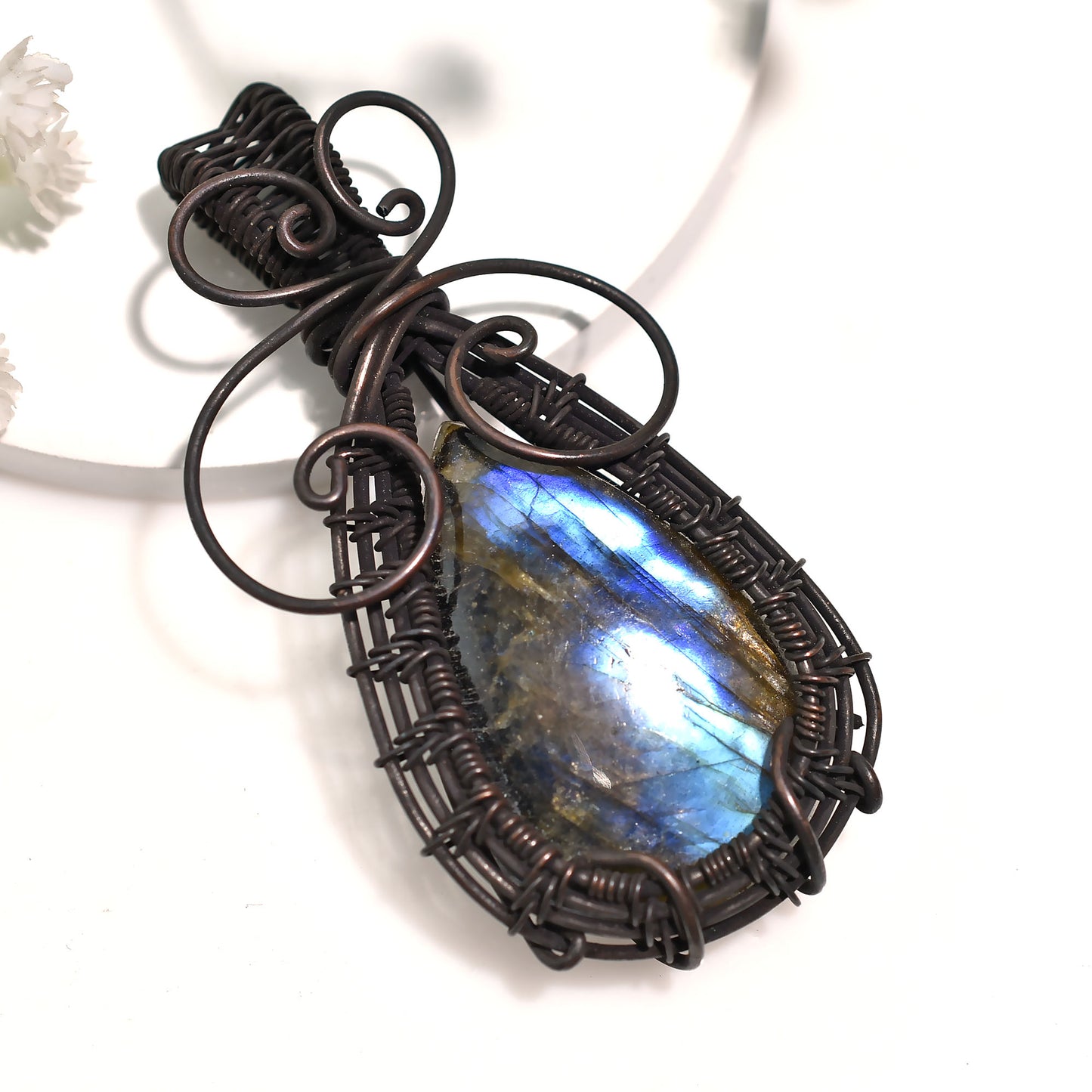 Raw Labradorite Flashy Wire Wrapped Pendant Wholesale Oxidise Copper Locket For Gemstone Jewelry