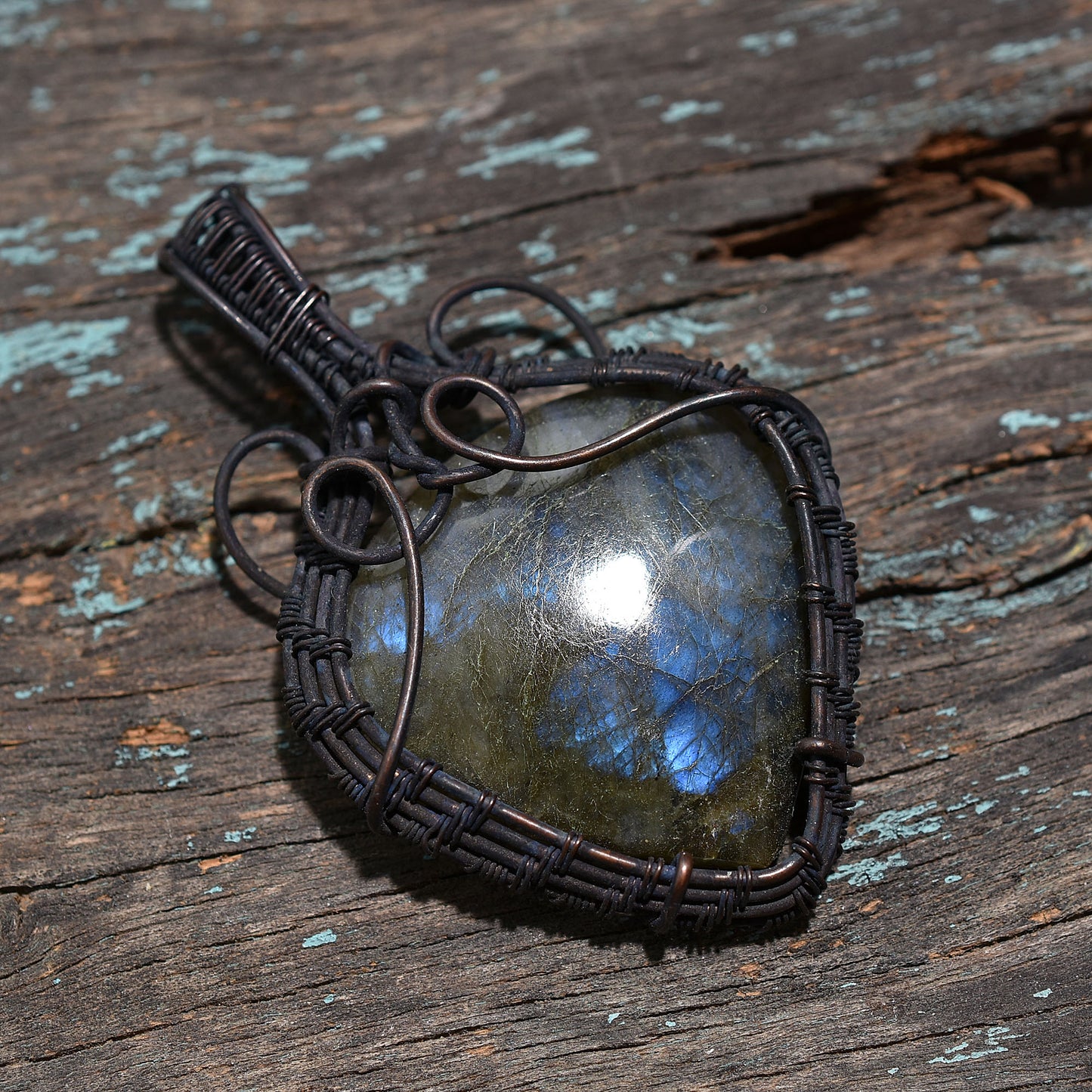 Stunning Labradorite Gemstone Oxidise Copper Wire wrapped  Pendant For Wholesale Jewelry
