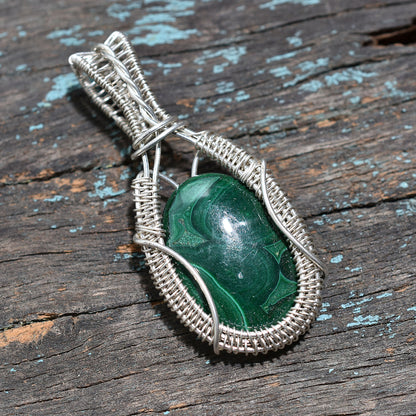 Stunning Malachite Silver Wire Wrapped Gemstone Pendant – Wholesale Artisan Handcrafted Design Jewelry