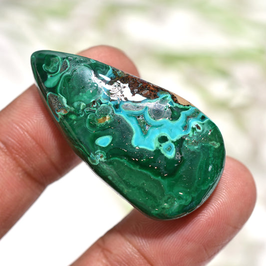 Rich Green Malachite Cabochon – Wholesale Natural Patterned Gem for Pendants