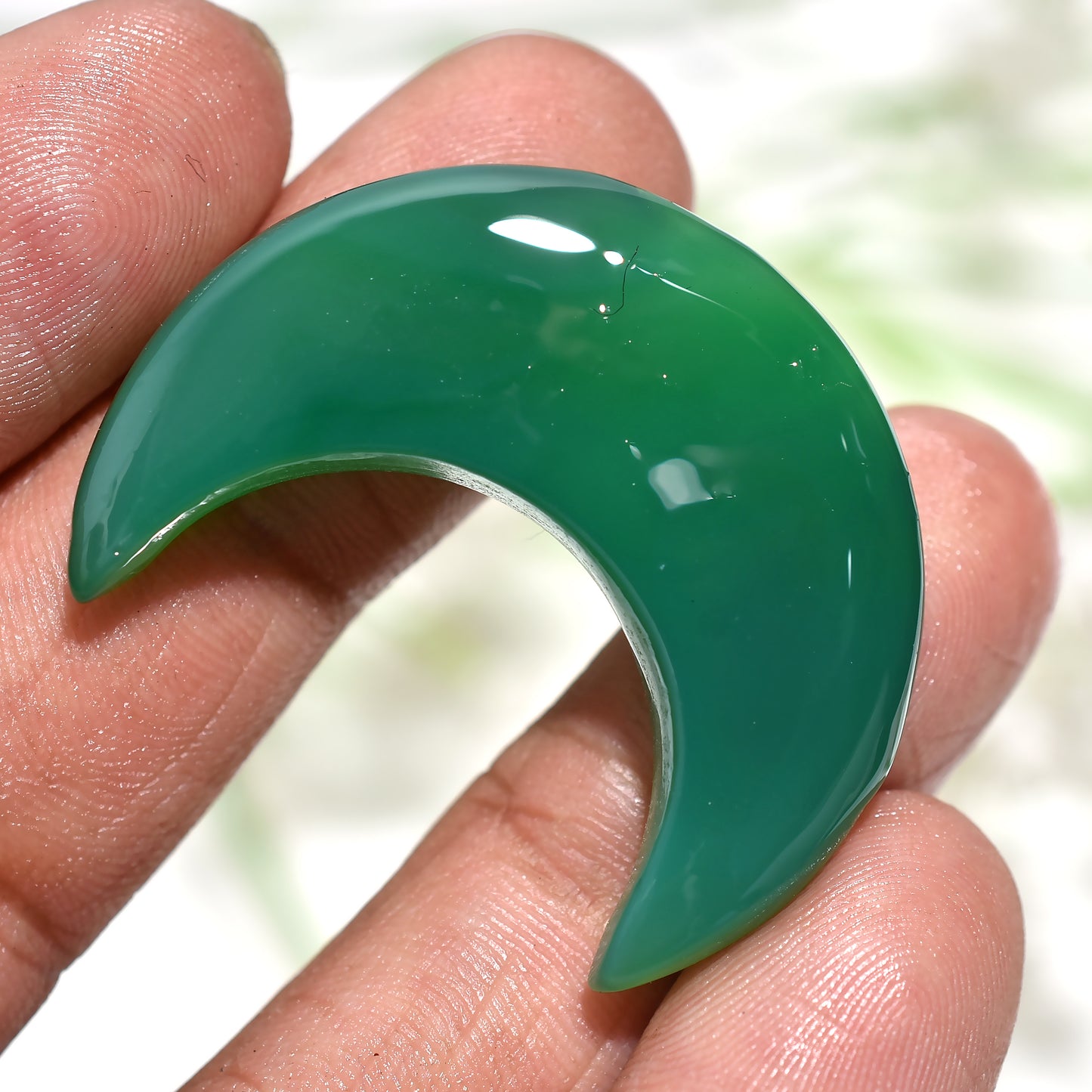 Green Onyx Crescent Cabochon – Metaphysical Gemstone for Custom Jewelry Creations