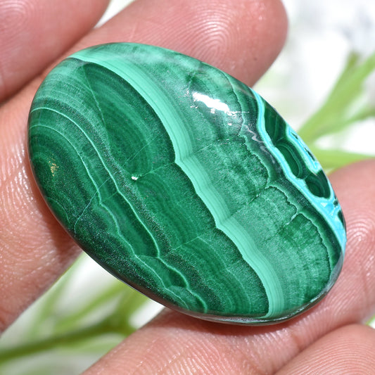 Hand-Polished Malachite Oval Cabochon - Lustrous Green Stone for Pendants, Wholesale Gemstones